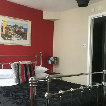 Inn Ship Mevagissey